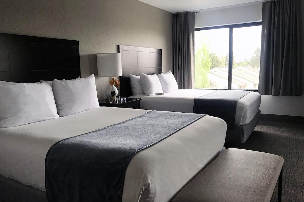 Oxford Suites Portland - Jantzen Beach Екстер'єр фото
