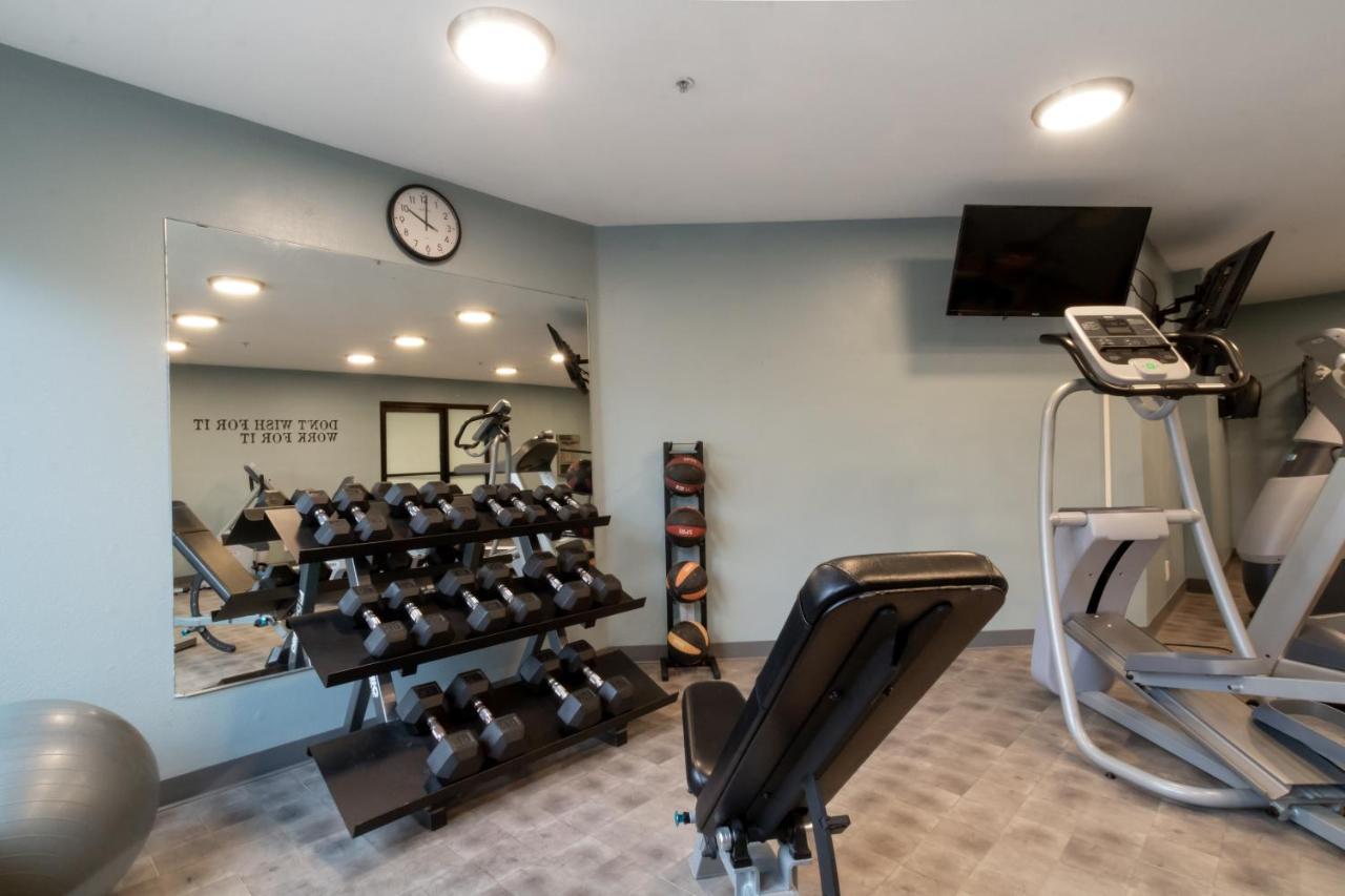 Oxford Suites Portland - Jantzen Beach Екстер'єр фото