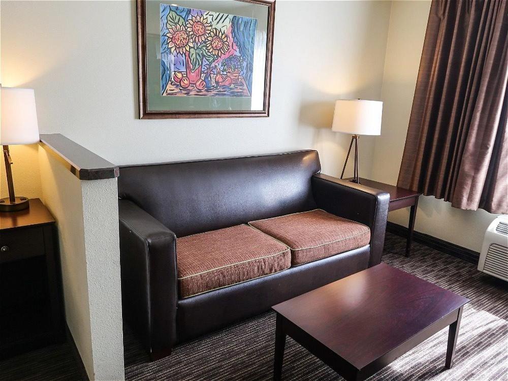 Oxford Suites Portland - Jantzen Beach Екстер'єр фото